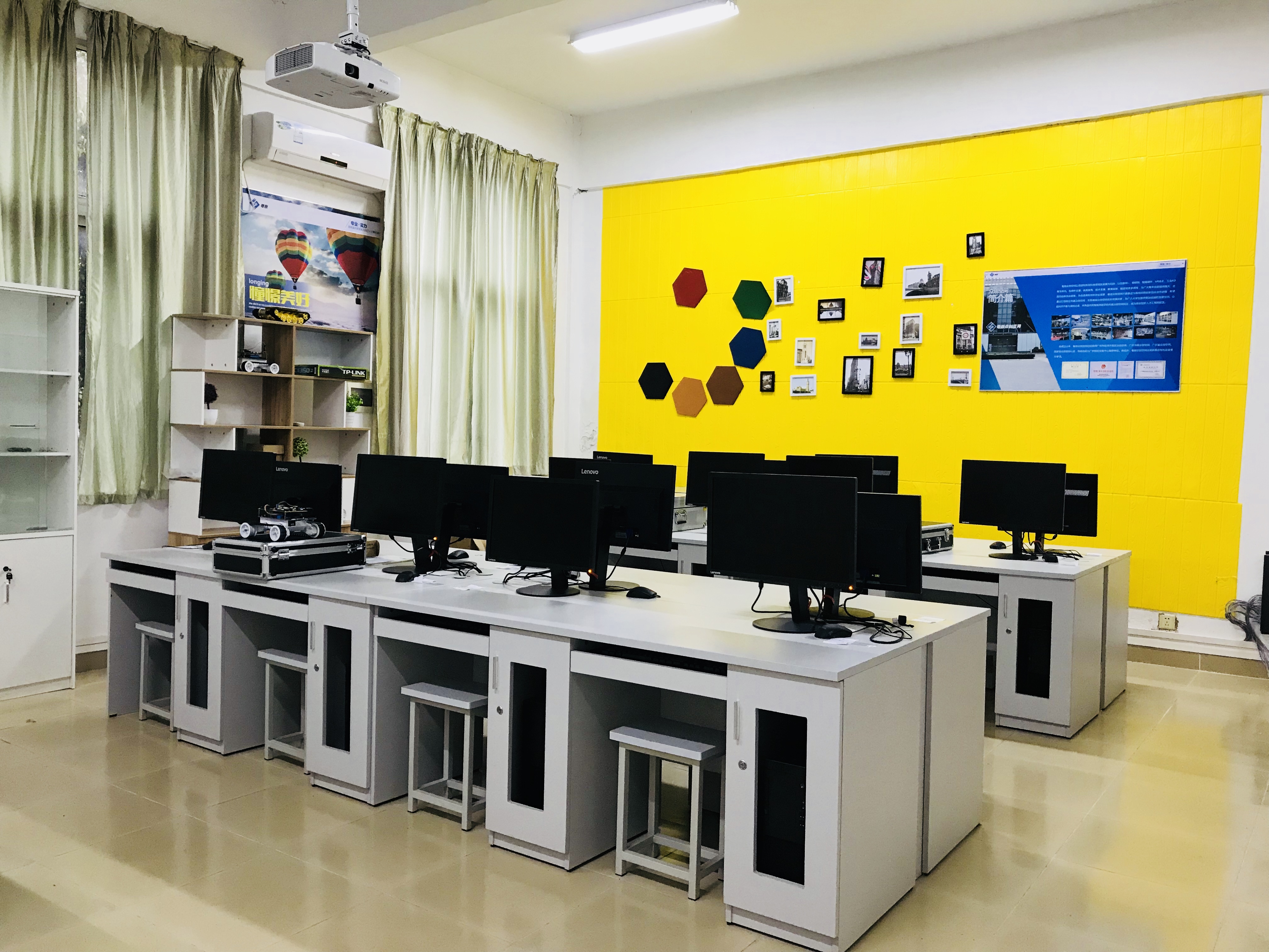 广州通巴达电气科技有限公司总部设计装饰_办公空间_上知空间设计